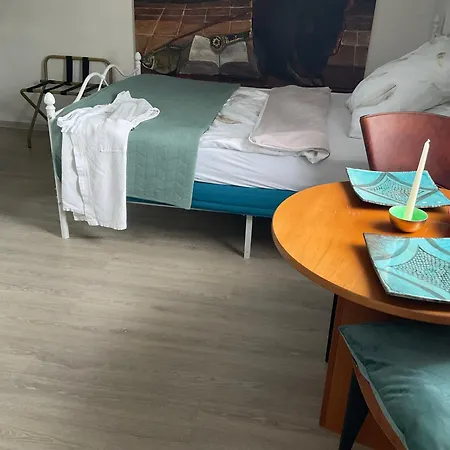 Bei Der Kuenstlerin Zu Gast * Bad Sobernheim